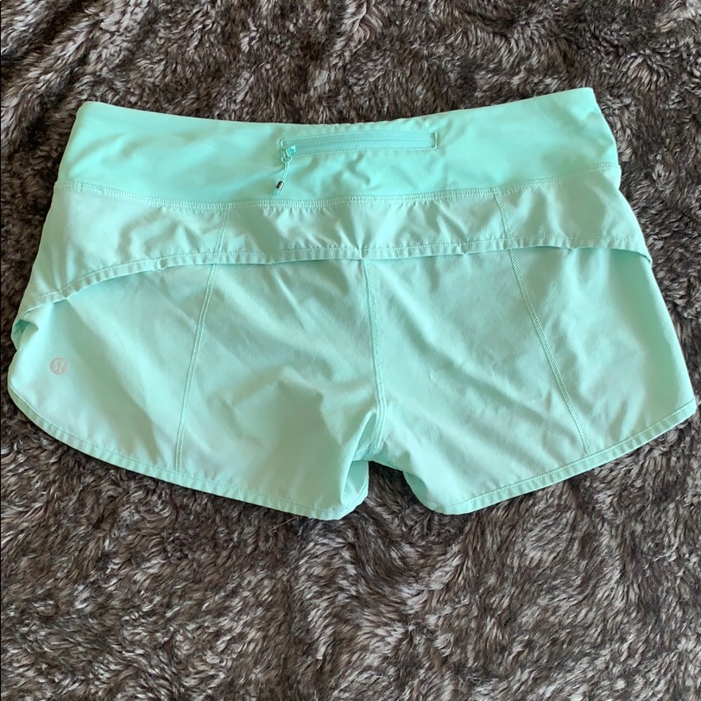 Lululemon speed short size 8 mint color